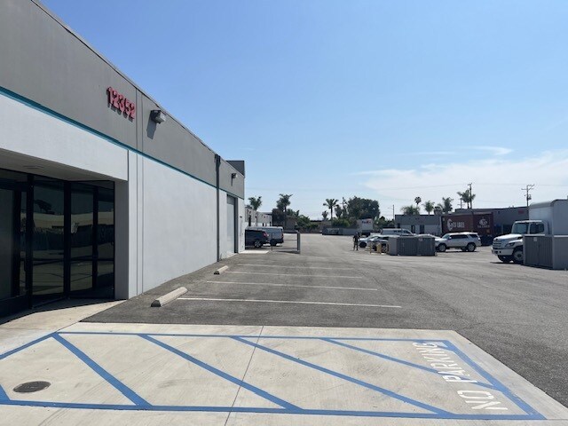 12352-12358 E Barringer St, South El Monte, CA à louer - Photo de l’immeuble – Image 3 sur 10