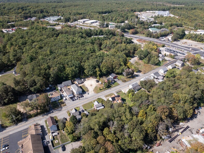 31-37 Leicester St, North Oxford, MA à vendre - Photo de l’immeuble – Image 2 sur 22