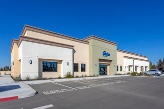 Plus de détails pour 4679 W Spruce Ave, Fresno, CA - Bureau à vendre