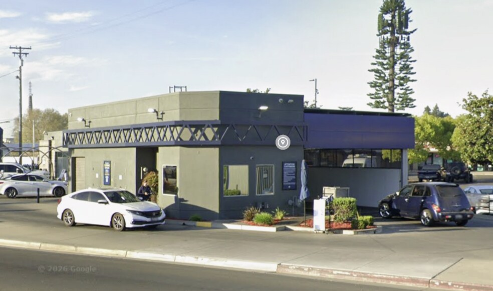 487 N Golden State Blvd, Turlock, CA à louer - Photo de l’immeuble – Image 1 sur 7