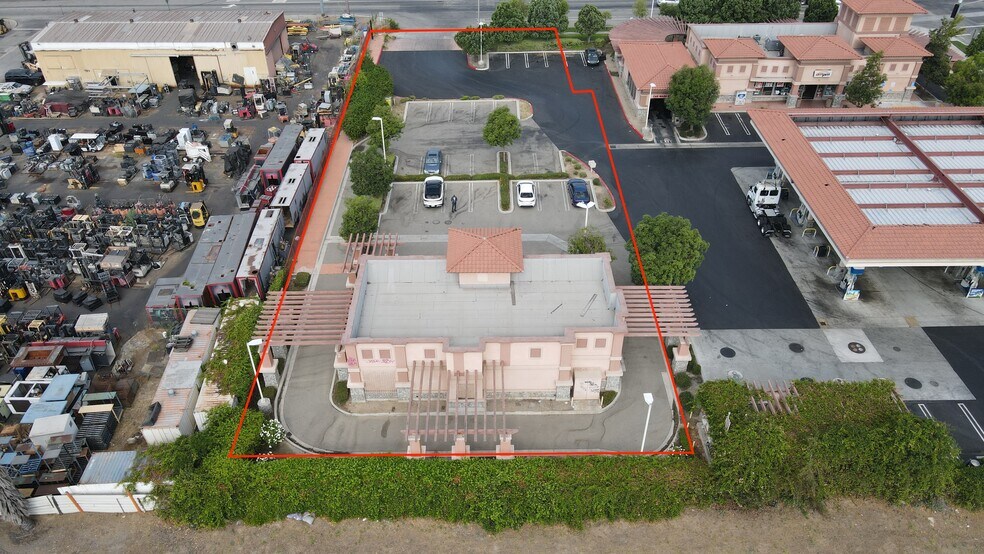 8545 Etiwanda Ave, Rancho Cucamonga, CA à vendre - Photo principale – Image 1 sur 7