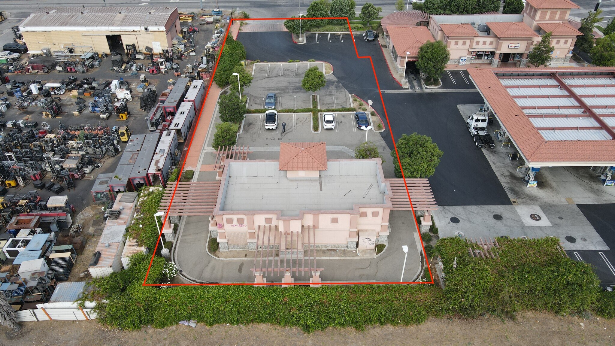 8545 Etiwanda Ave, Rancho Cucamonga, CA à vendre Photo principale– Image 1 sur 8