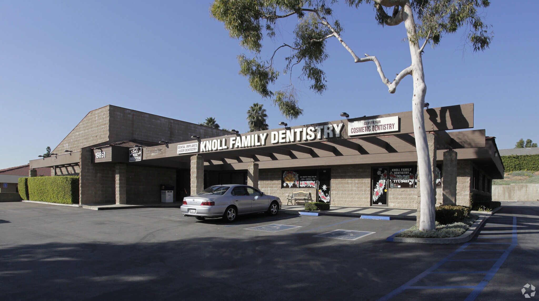 19851 Yorba Linda Blvd, Yorba Linda, CA à louer Photo principale– Image 1 sur 7