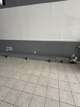 6201 Matlock Rd, Arlington, TX à louer Photo intérieure– Image 2 sur 9