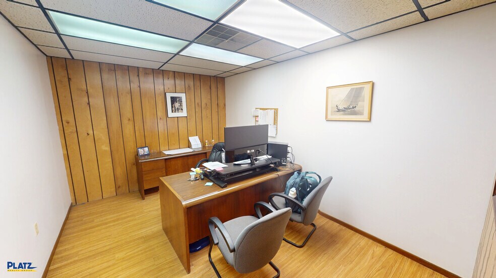 805 Mahoning Ave, Youngstown, OH à vendre - Photo de l’immeuble – Image 3 sur 14
