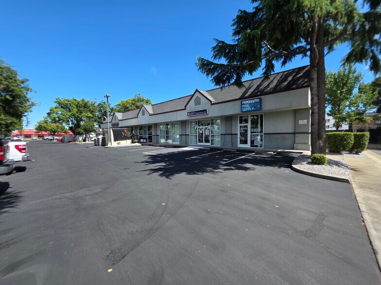 870 W Onstott Frontage Rd, Yuba City, CA à vendre - Photo de l’immeuble – Image 3 sur 5