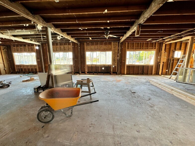 1820-1828 San Pablo Ave, Berkeley, CA à louer - Photo intérieure – Image 3 sur 5