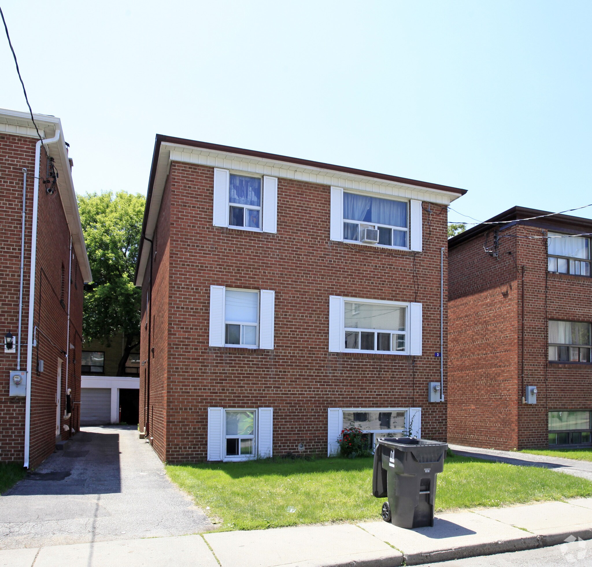 3 Bater Ave, Toronto, ON à vendre Photo principale– Image 1 sur 3
