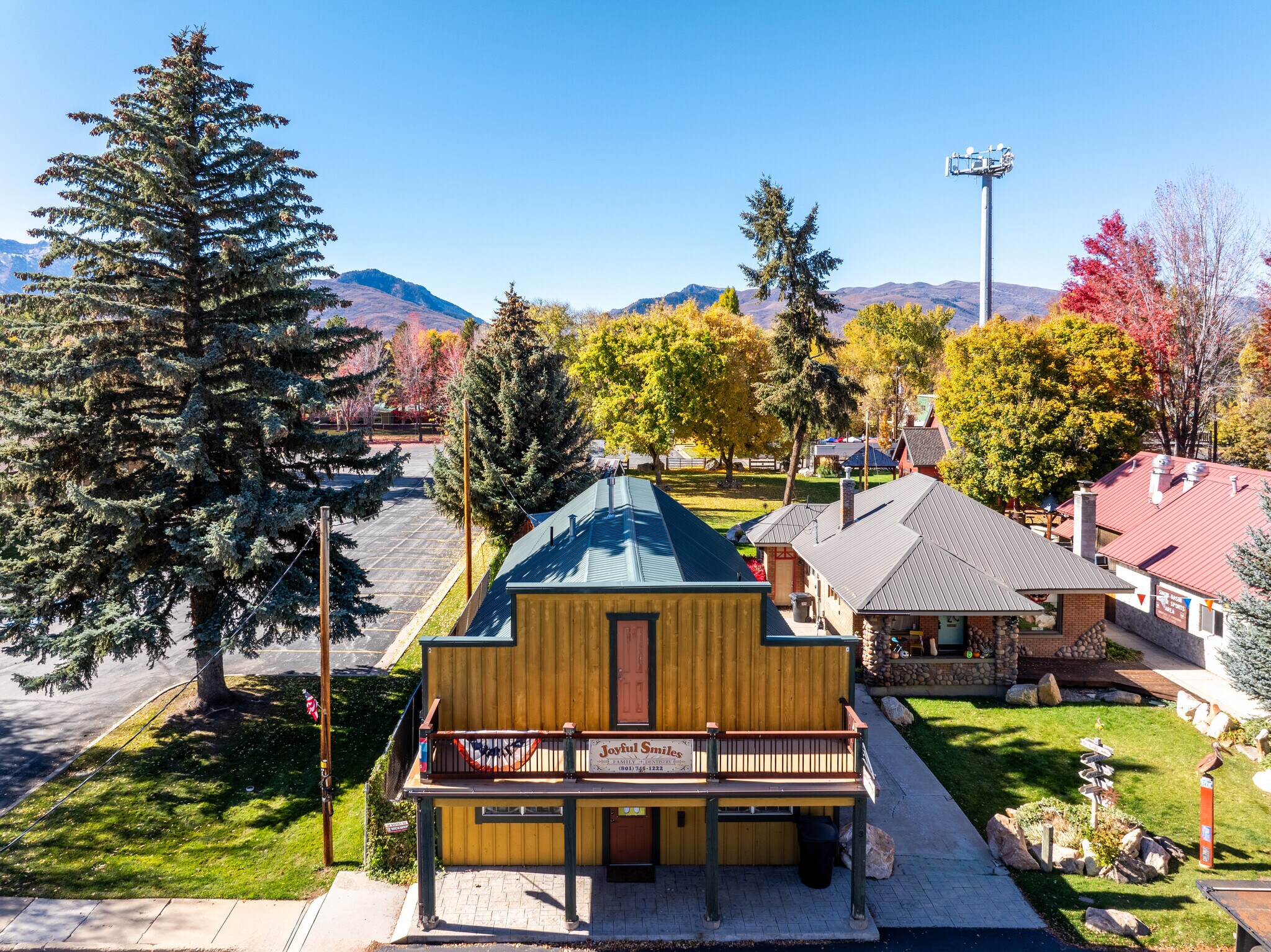 237 S 7400 E, Huntsville, UT à vendre Photo principale– Image 1 sur 66