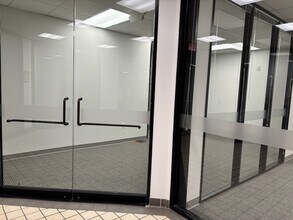 16903 Red Oak Dr, Houston, TX à louer Photo intérieure– Image 1 sur 2