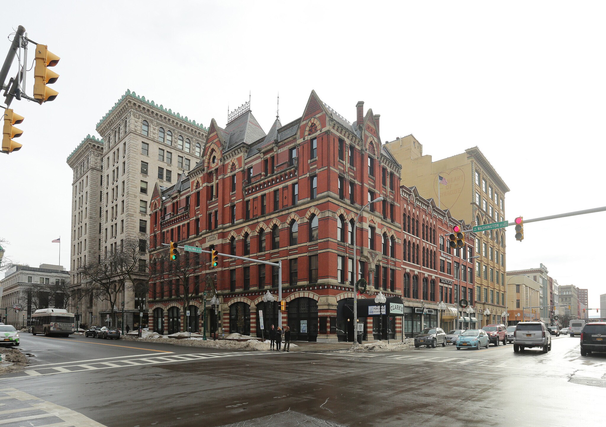 100 E Washington St, Syracuse, NY à louer Photo principale– Image 1 sur 7