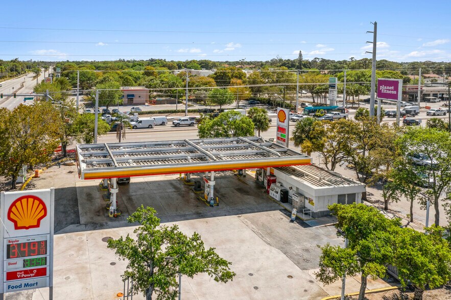 4524 Forest Hill Blvd, West Palm Beach, FL à vendre - Photo de l’immeuble – Image 3 sur 6