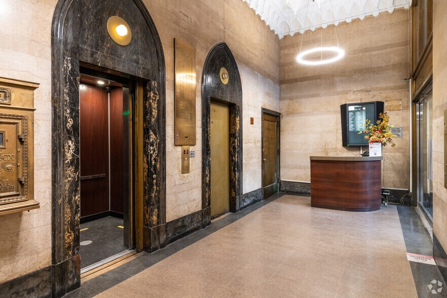150 W 28th St, New York, NY à louer - Photo de l’immeuble – Image 3 sur 20