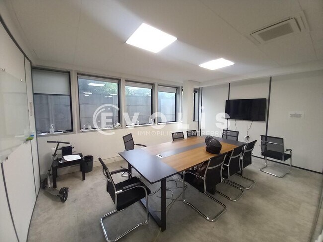 Plus de détails pour Bureau à louer