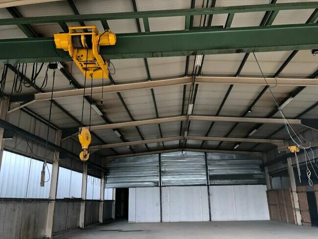 Plus de détails pour Local d’activités à vendre