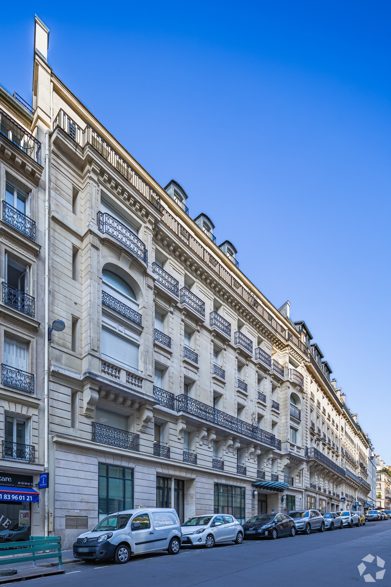 37 Rue Du Rocher, Paris à louer Photo principale– Image 1 sur 27