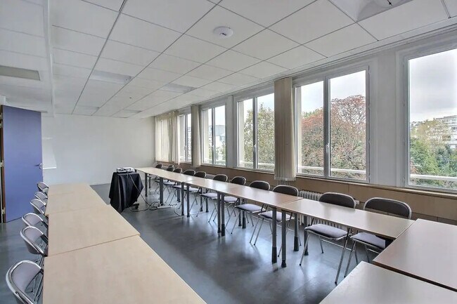 Plus de détails pour Bureau à louer