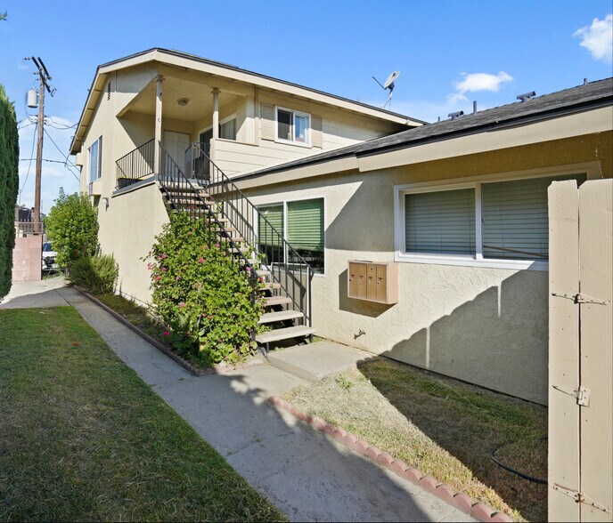 419 N Tustin Ave, Anaheim, CA à vendre - Photo de l’immeuble – Image 2 sur 14
