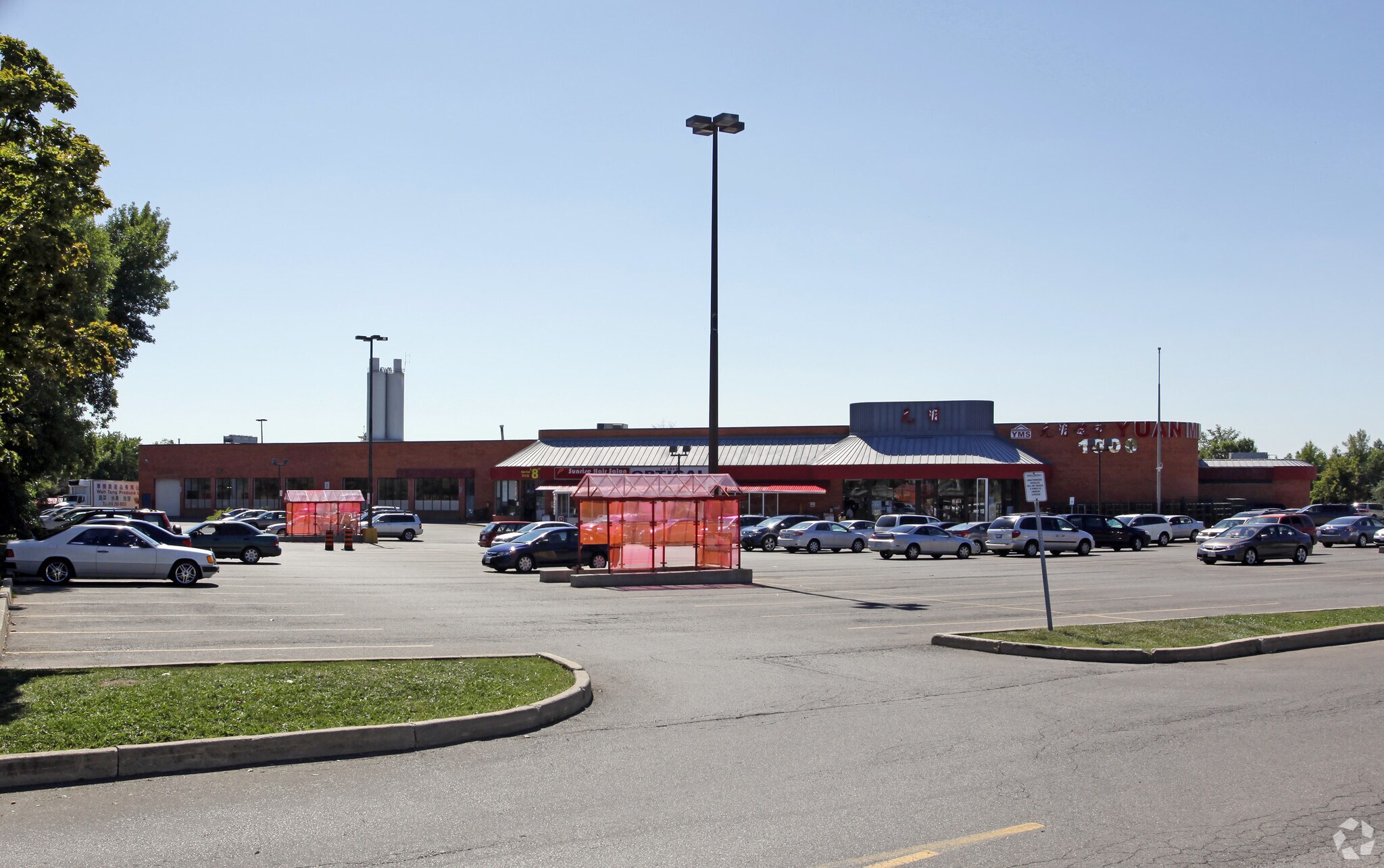 1000 Burnhamthorpe Rd, Mississauga, ON à louer Photo principale– Image 1 sur 3