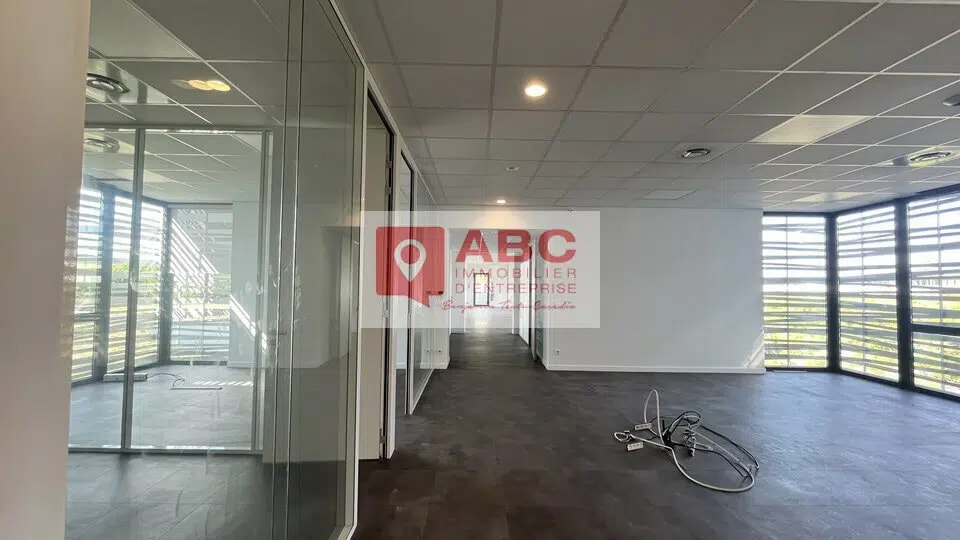 Bureau dans Montpellier à louer - Photo de l’immeuble – Image 2 sur 11