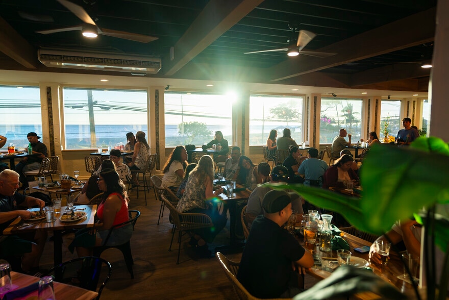 87-060 Farrington Hwy, Waianae, HI à vendre - Photo intérieure – Image 2 sur 10