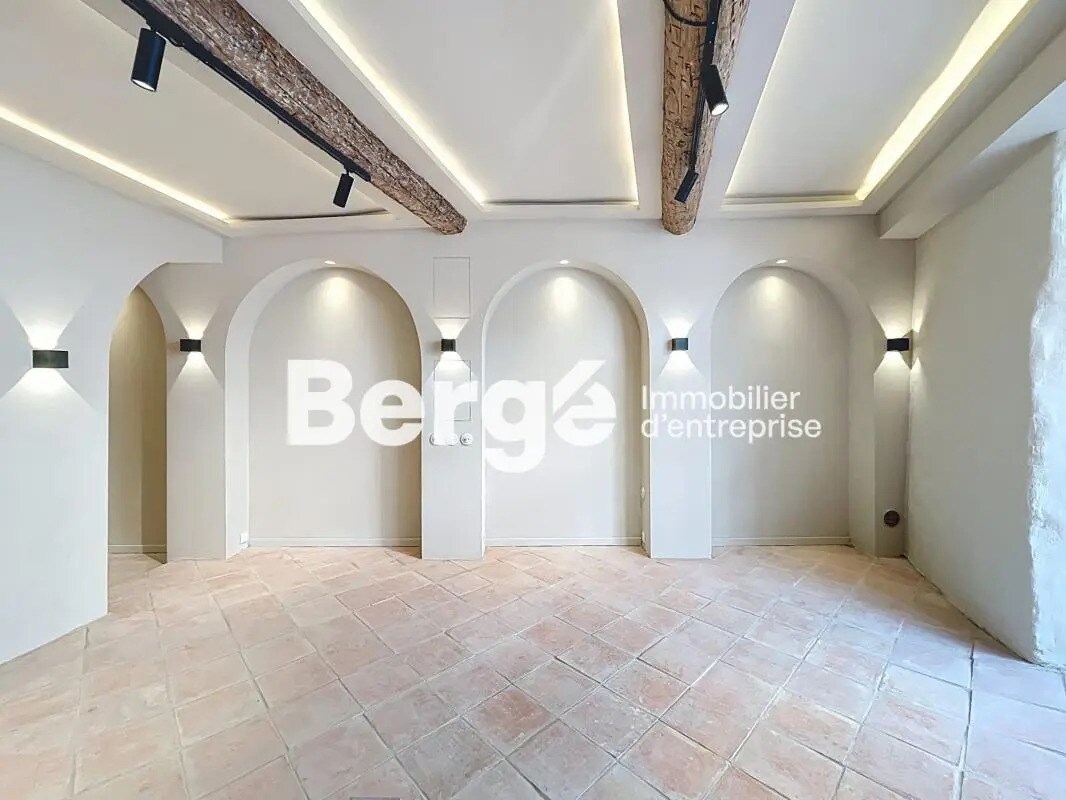 Local commercial dans Nice à louer Photo intérieure– Image 1 sur 10