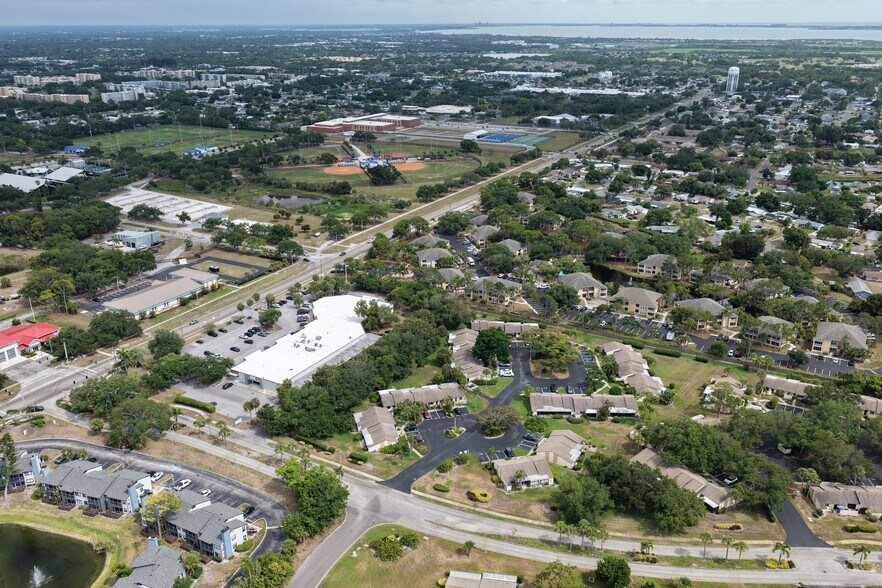 2906 62nd St W, Bradenton, FL à vendre - Photo de l’immeuble – Image 3 sur 9