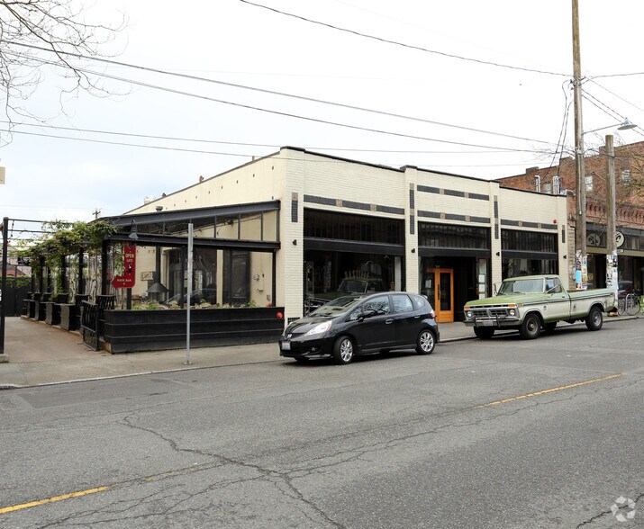 5307 NW Ballard Ave, Seattle, WA à vendre - Photo de l’immeuble – Image 2 sur 2