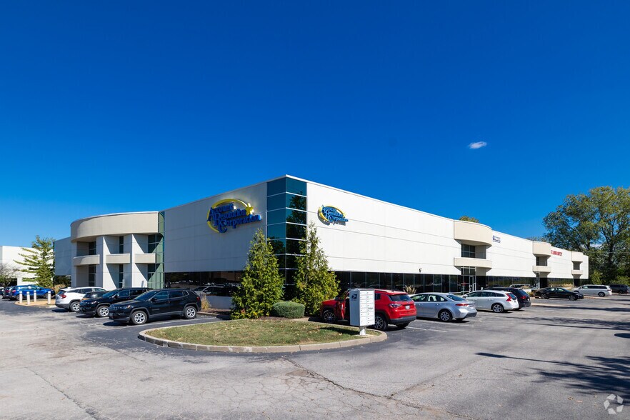 17989-17999 Chesterfield Airport Rd, Chesterfield, MO à louer - Photo principale – Image 1 sur 6
