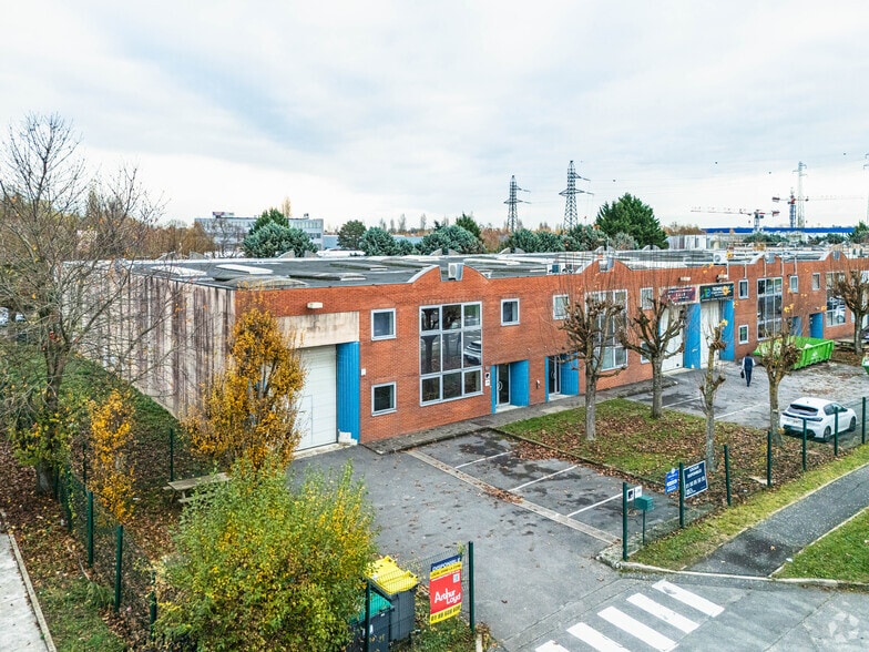 620 Avenue Blaise Pascal, Moissy-Cramayel à vendre - Photo de l’immeuble – Image 2 sur 2