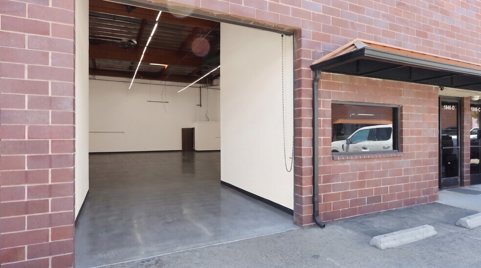 1846 W 11th St, Upland, CA à louer - Photo de l’immeuble – Image 1 sur 9