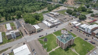 Plus de détails pour 115 W Burleson St, Wharton, TX - Local commercial à vendre
