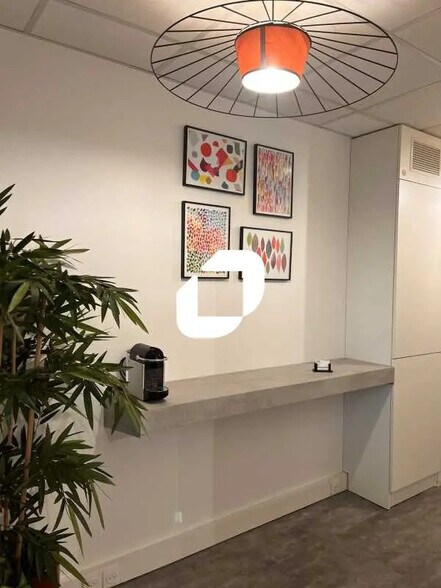 Bureau dans Marly-le-Roi à louer - Photo de l’immeuble – Image 2 sur 7