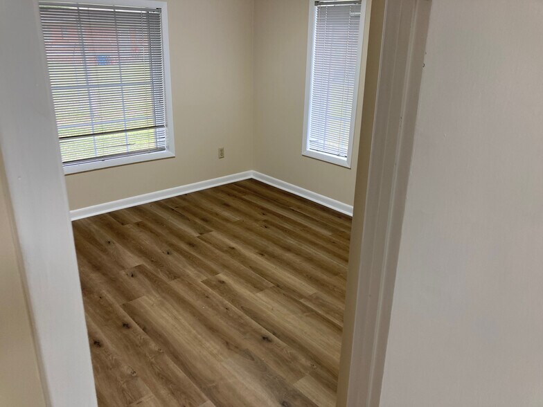2913 Optimist Dr, Marianna, FL à vendre - Photo intérieure – Image 3 sur 8