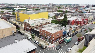 Plus de détails pour 900 Grand St, Brooklyn, NY - Logement à vendre