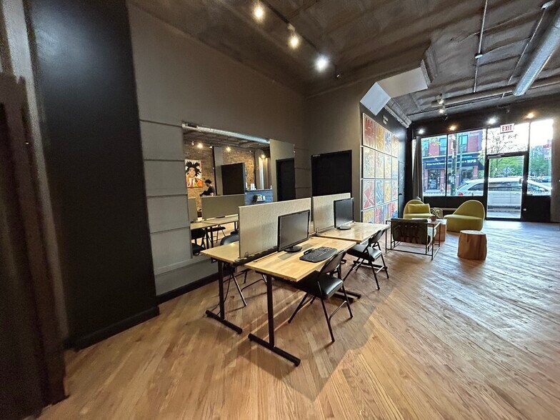1415 N Ashland Ave, Chicago, IL à louer - Photo de l’immeuble – Image 3 sur 24