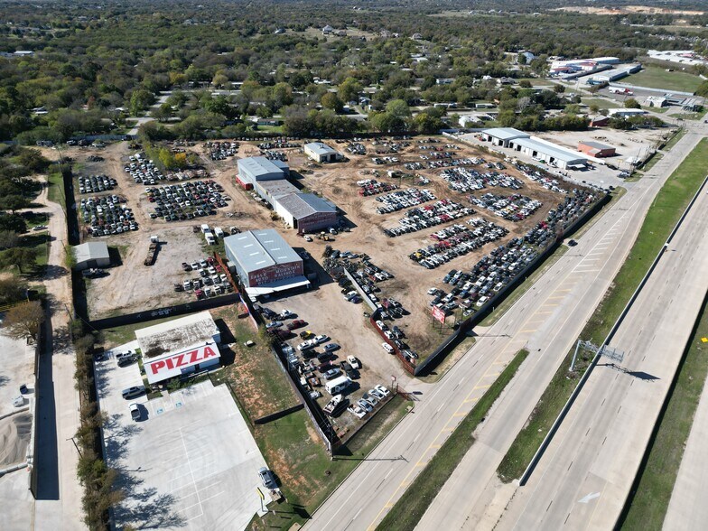 9901 Jacksboro Hwy, Fort Worth, TX à louer - Photo principale – Image 3 sur 9