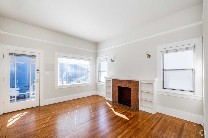 5476 Vicente Way, Oakland, CA à vendre - Photo intérieure – Image 2 sur 20