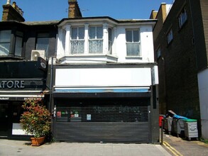 2 Queens Rd, Southend On Sea à louer Photo de l’immeuble– Image 1 sur 1