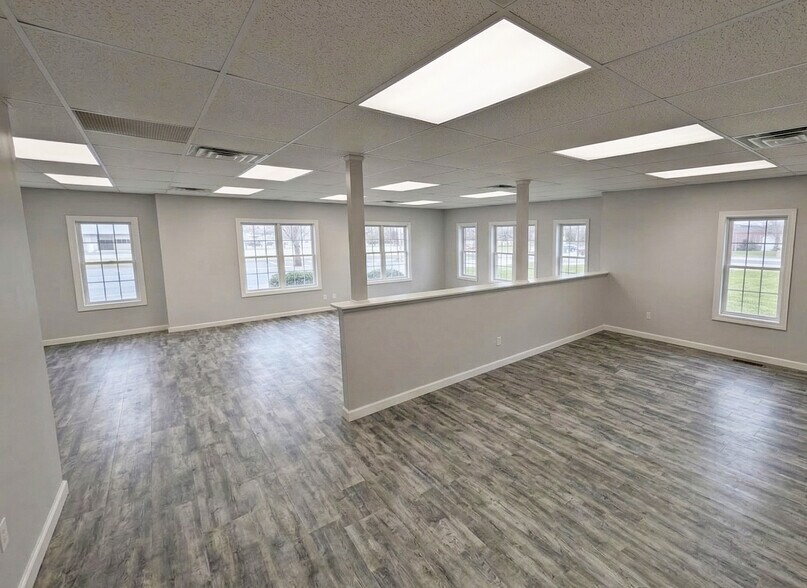 858-863 Center Ct, Shorewood, IL à louer - Photo de l’immeuble – Image 3 sur 11
