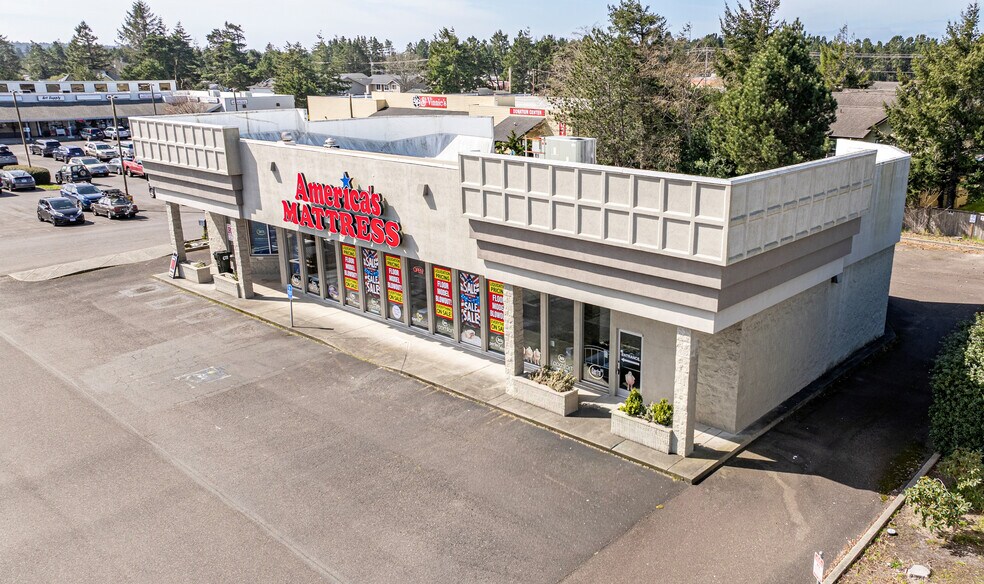 2455 US-101 Hwy, Florence, OR à louer - Photo de l’immeuble – Image 2 sur 7