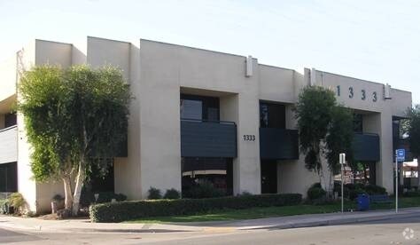 1333 E Madison Ave, El Cajon, CA à louer - Photo de l’immeuble – Image 1 sur 3
