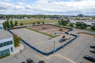 Plus de détails pour 2350 Bristol Cir, Oakville, ON - Industriel/Logistique à louer