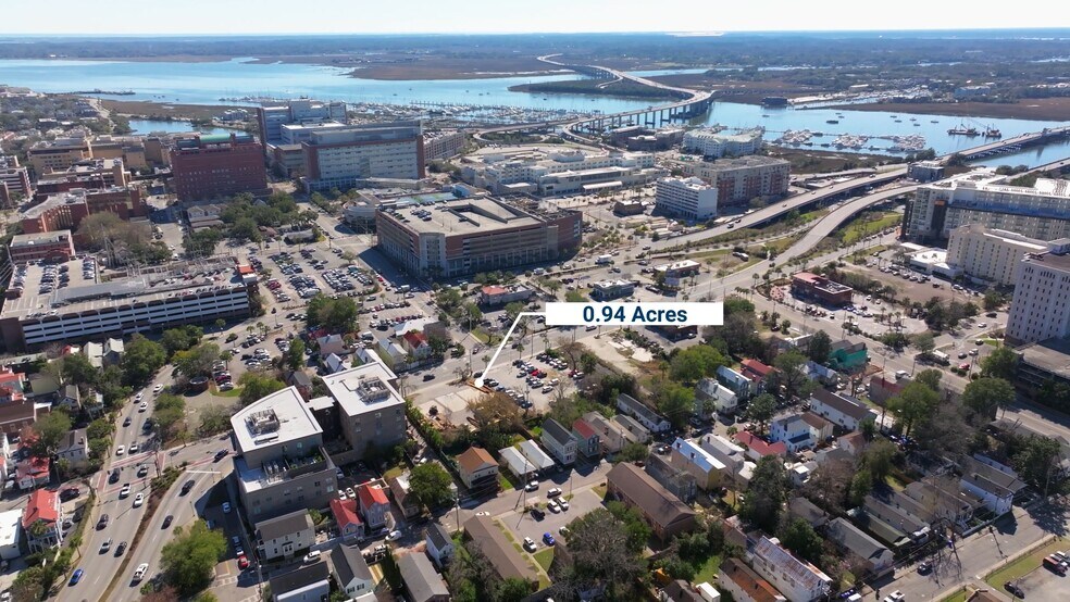 200-210 Spring St, Charleston, SC à vendre - Vidéo sur l’annonce professionnelle – Image 2 sur 5