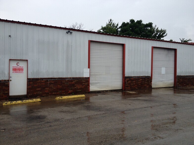 3101 N Main St, Mansfield, TX à louer - Photo de l’immeuble – Image 3 sur 4