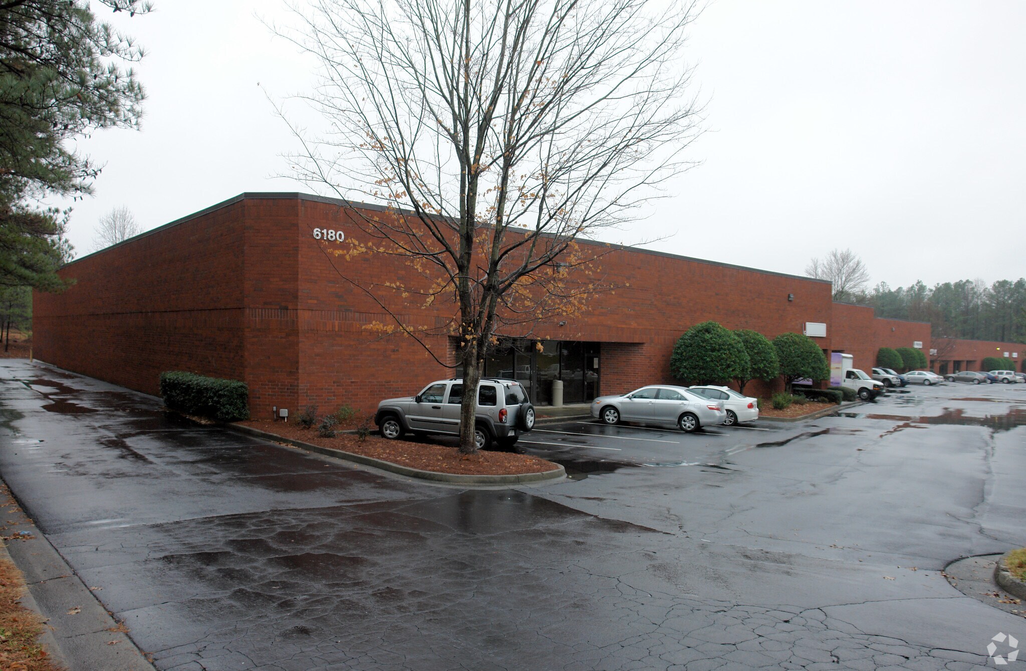 6180 Atlantic Blvd, Norcross, GA à louer Photo principale– Image 1 sur 8
