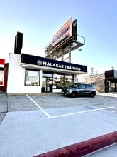 1514 Newport Blvd, Costa Mesa, CA à louer Photo intérieure– Image 2 sur 11