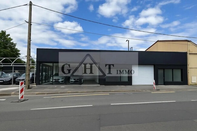 Plus de détails pour Local commercial à louer