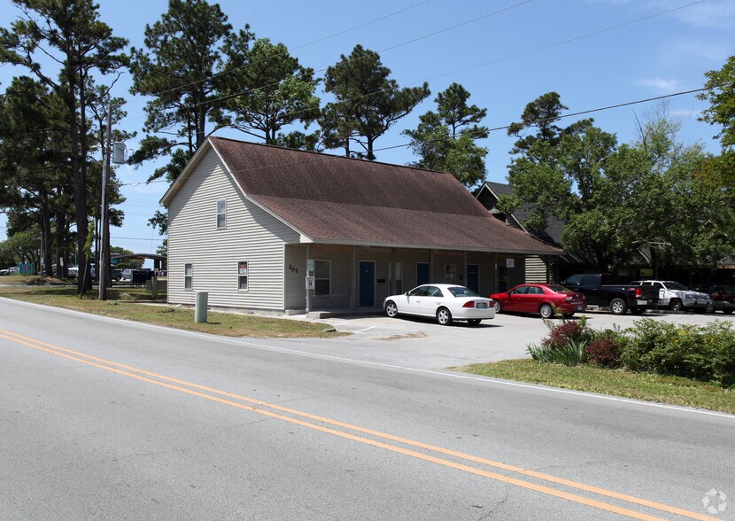 207 N 35th St, Morehead City, NC à louer - Photo principale – Image 1 sur 13