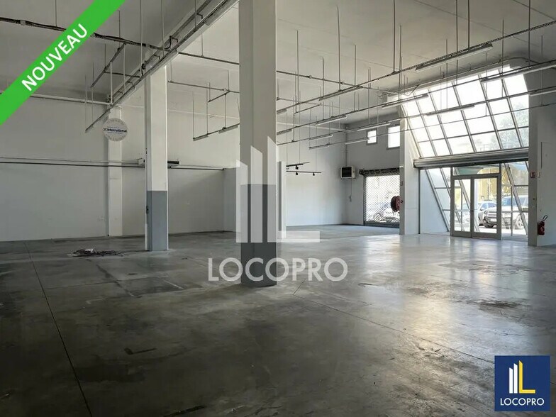 Local commercial dans Aubagne à louer - Photo de l’immeuble – Image 1 sur 7